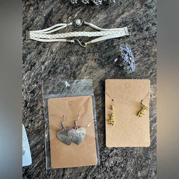 Jewelry bundle - Picture 4 of 12